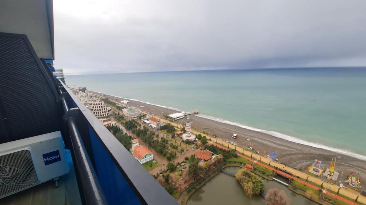 Downtown Centre In Batumi Aparthotel Orbi City In Batumi Exterior foto