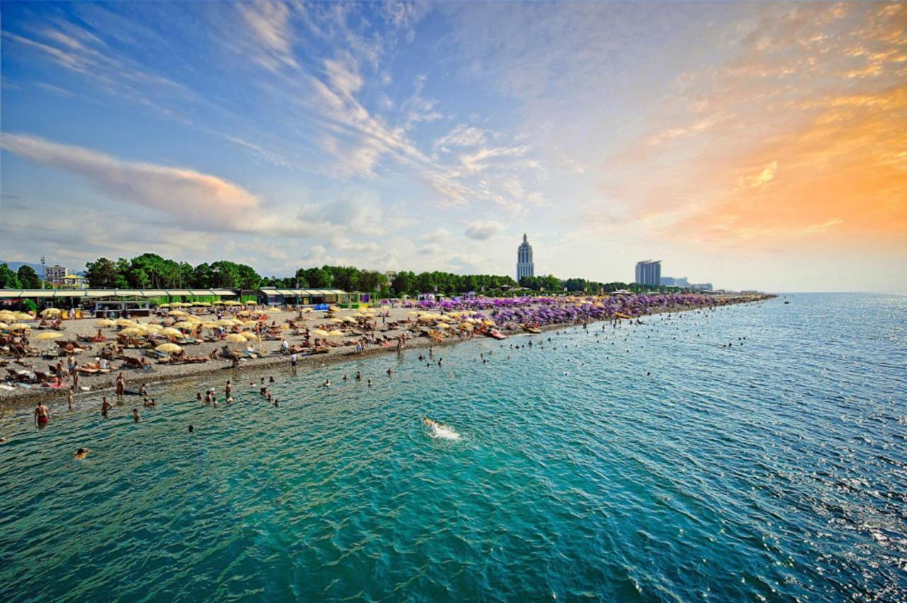 Downtown Centre In Batumi Aparthotel Orbi City In Batumi Exterior foto