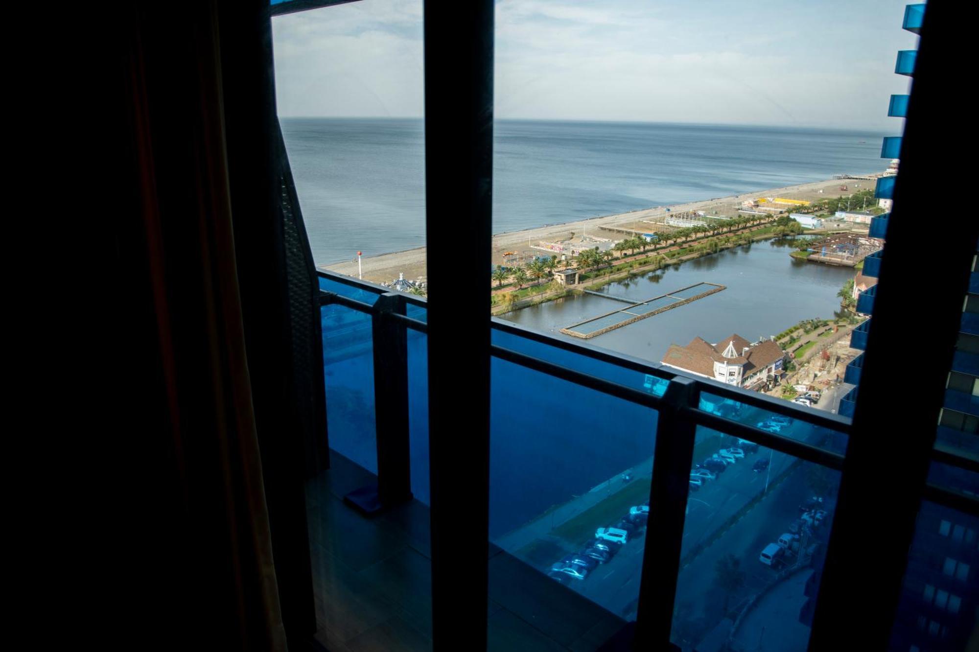 Downtown Centre In Batumi Aparthotel Orbi City In Batumi Exterior foto